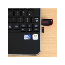 Флеш-накопитель SanDisk - 032 ГБ Cruzer Blade